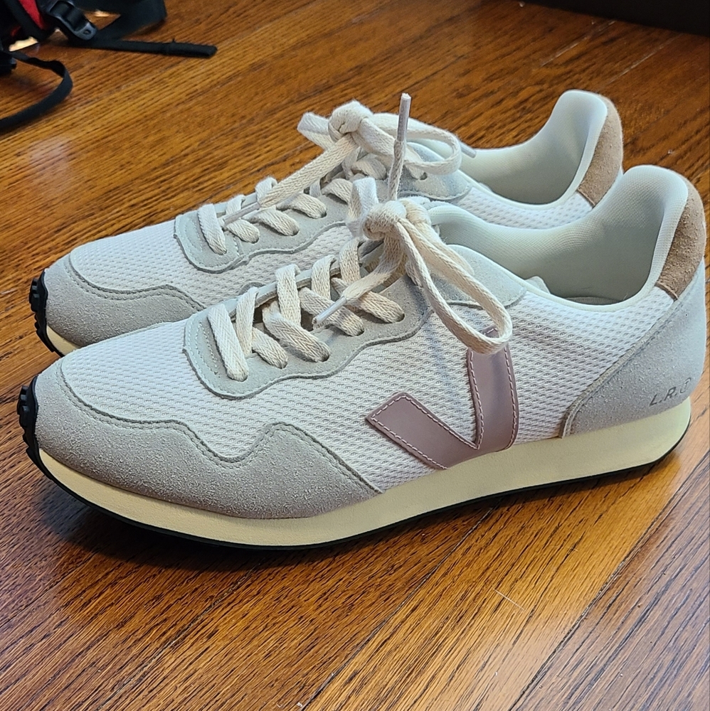 Size 10 - Veja SDU Gravel Babe